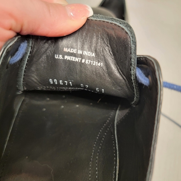 Cole Haan black leather oxfords. - Picture 11 of 11